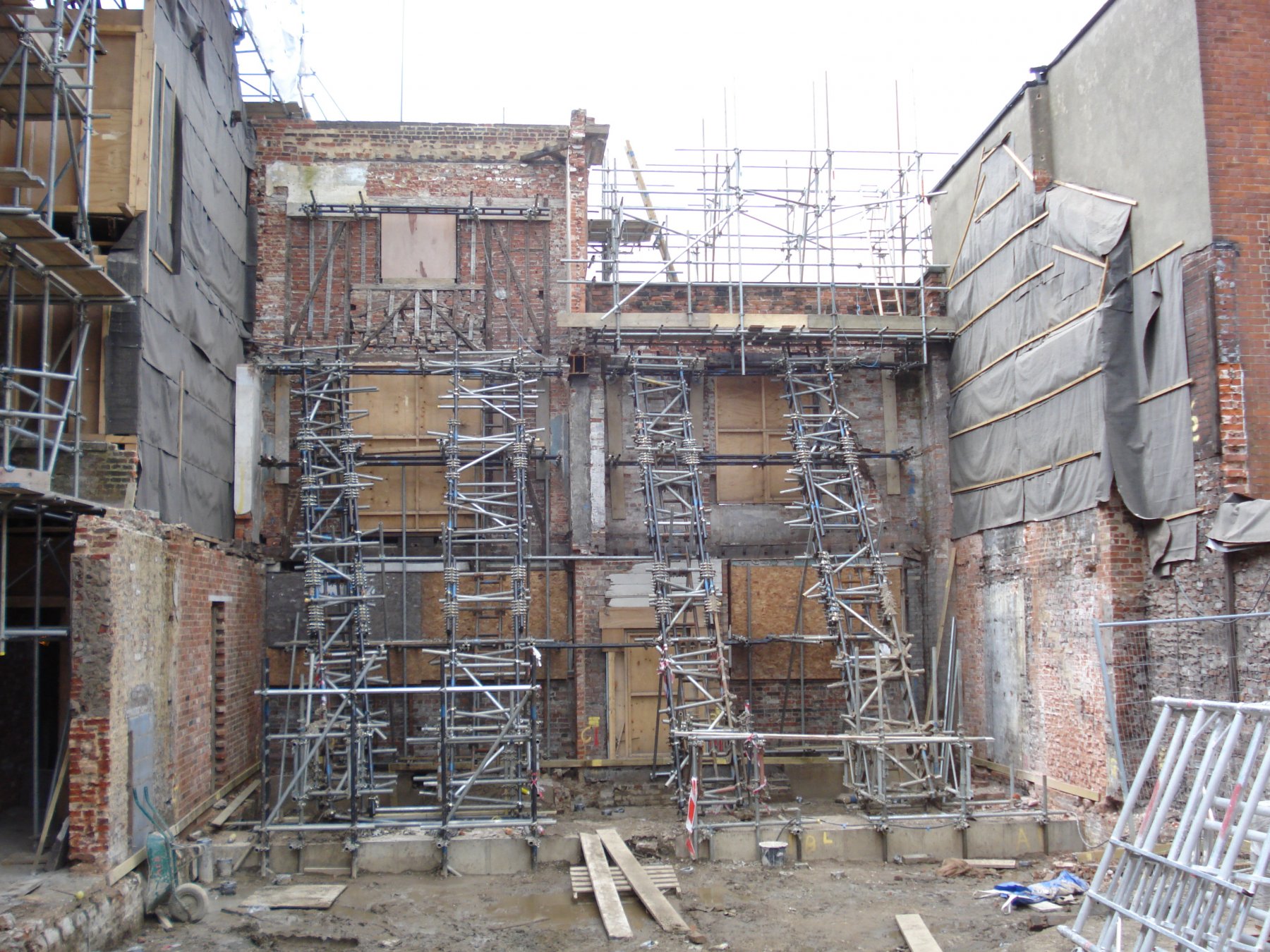 Bretts warehouse, retained facade